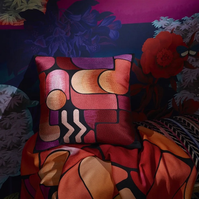 COUSSIN LACROIX GRAPHE MAGENTA Christian Lacroix