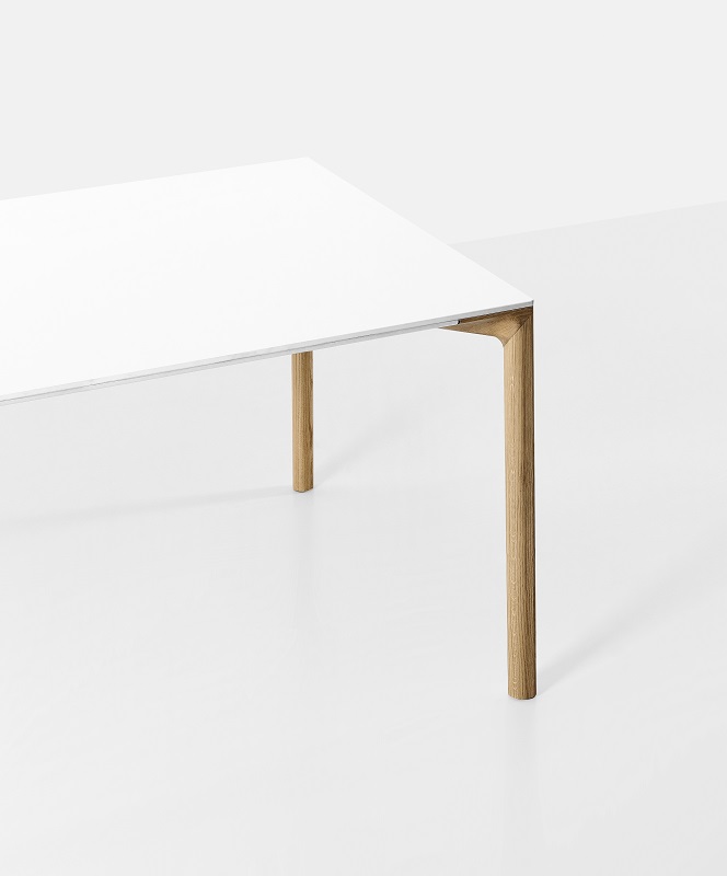 table de repas Boiacca Kristalia – Image 4