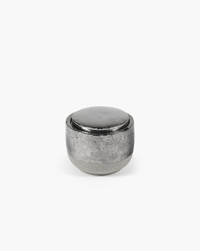 Bougie parfumée M argent Smoked Jasmine SERAX – Image 2