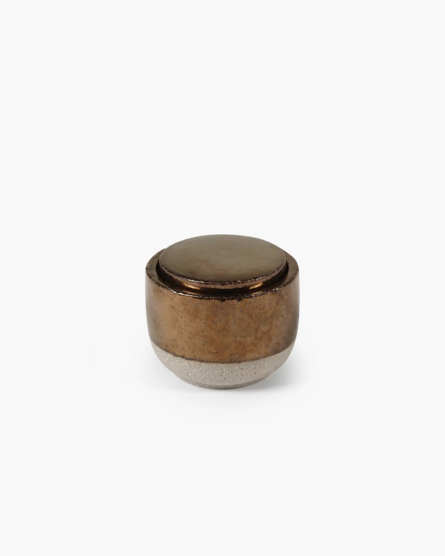 Bougie parfumée M or Charred Santal SERAX – Image 2
