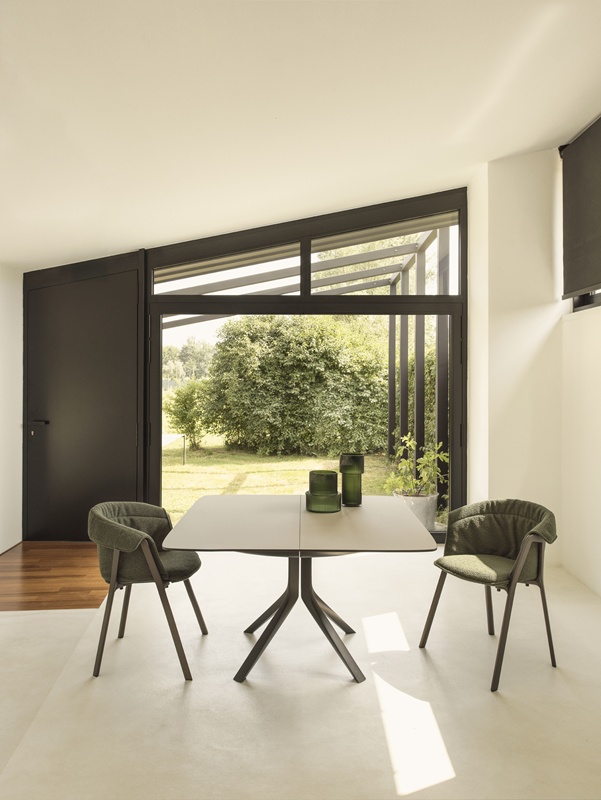 Table de repas Oops Kristalia – Image 5