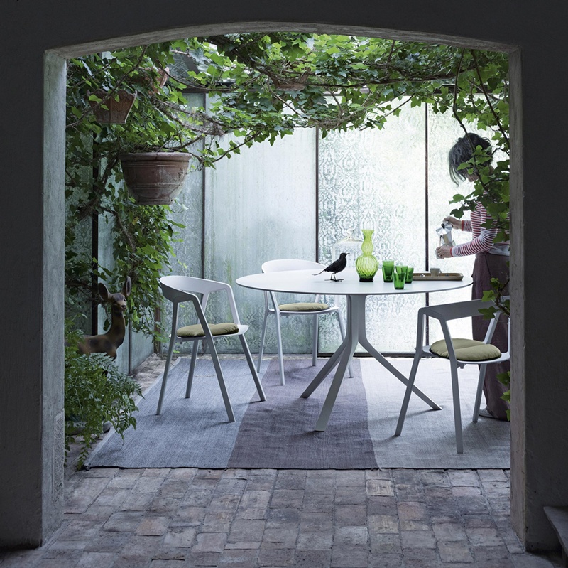 Table de repas Oops Kristalia